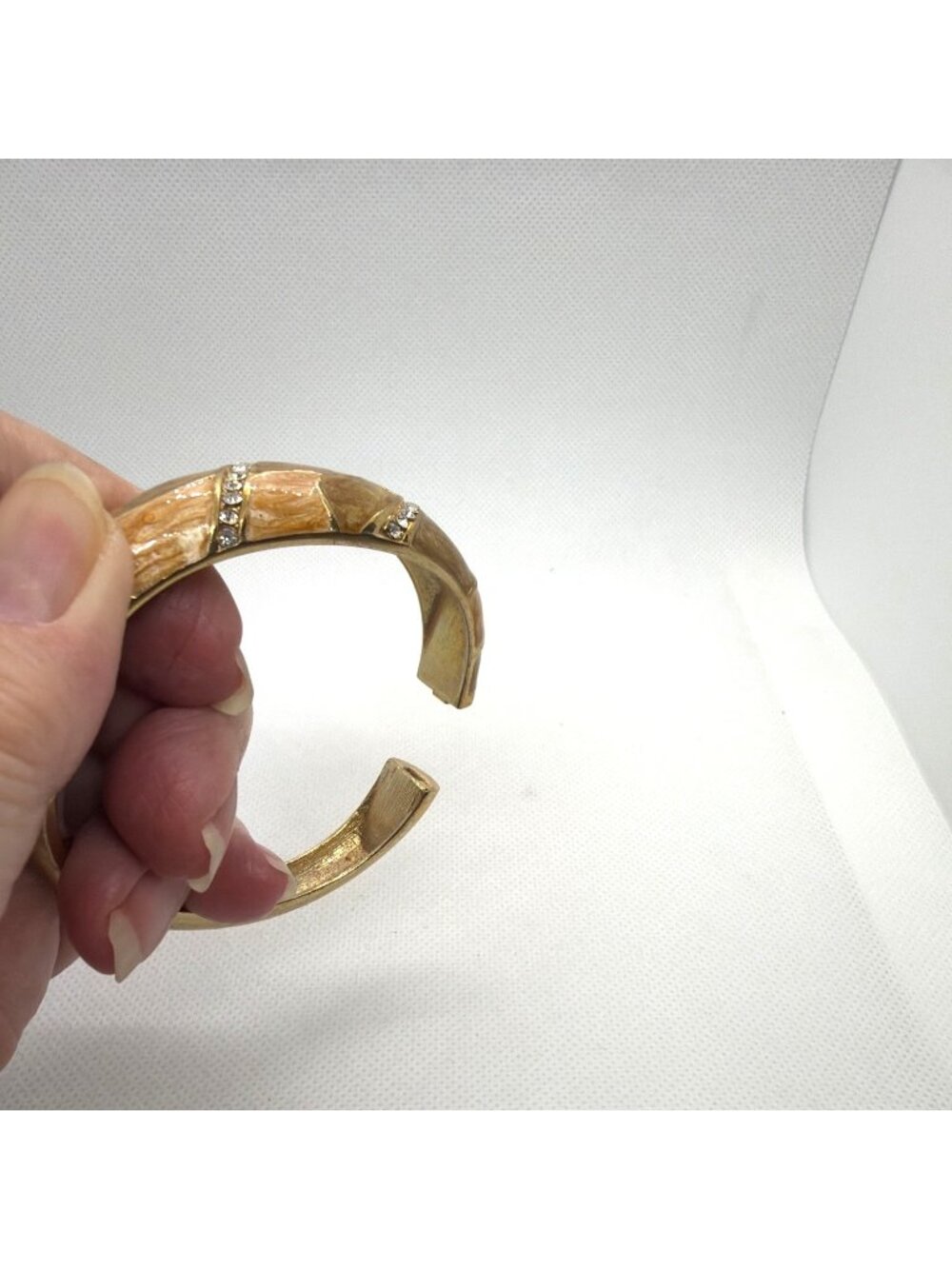 VTG Art Deco Enamel Gold Tone Hinged Bangle Rhinestone Clamper Retro Bracelet - Picture 5 of 16